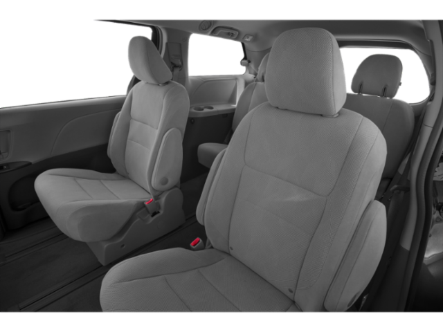 2018 Toyota Sienna LE Auto Access Seat