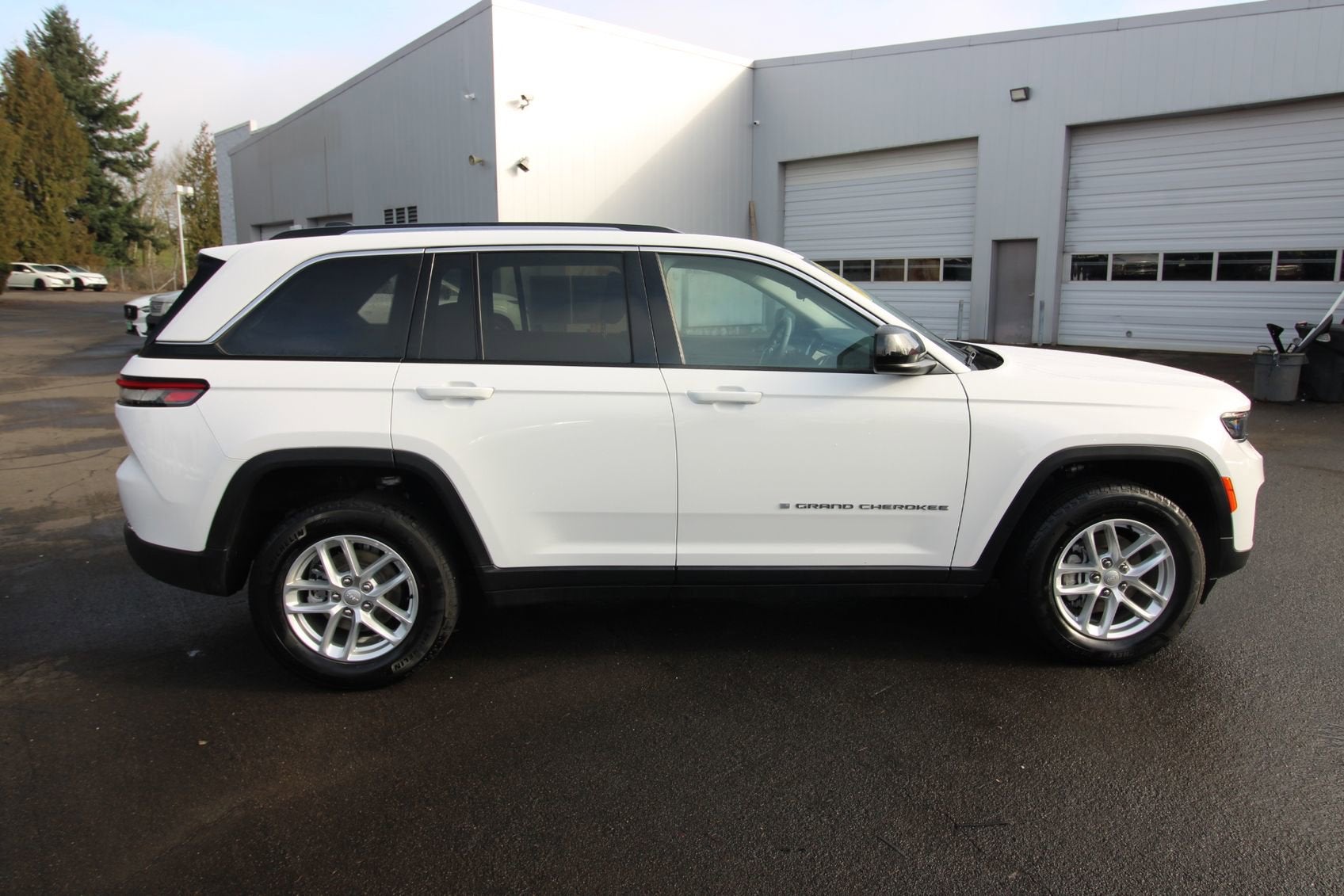 2023 Jeep Grand Cherokee Laredo