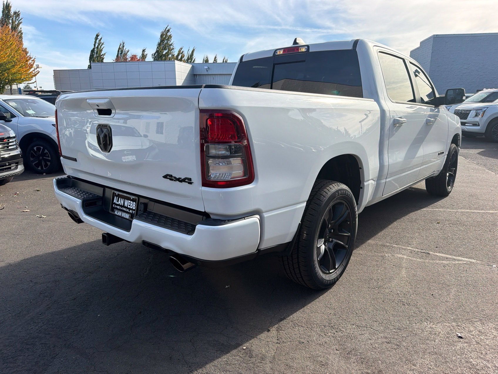 2022 RAM 1500 Big Horn Crew Cab 4x4 5'7" Box