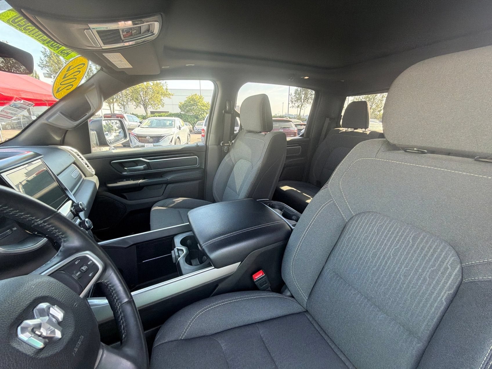 2022 RAM 1500 Big Horn Crew Cab 4x4 5'7" Box