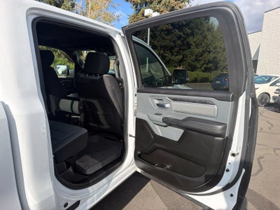 2022 RAM 1500 Big Horn Crew Cab 4x4 6'4" Box