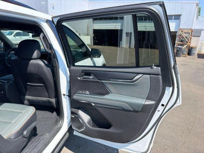 2025 GMC Acadia AT4