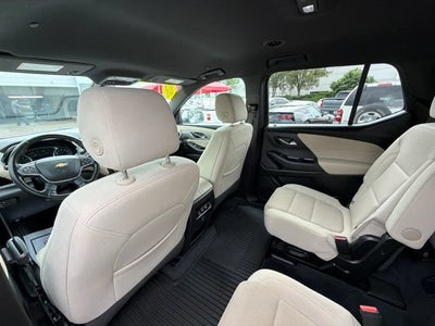 2022 Chevrolet Traverse LT Cloth