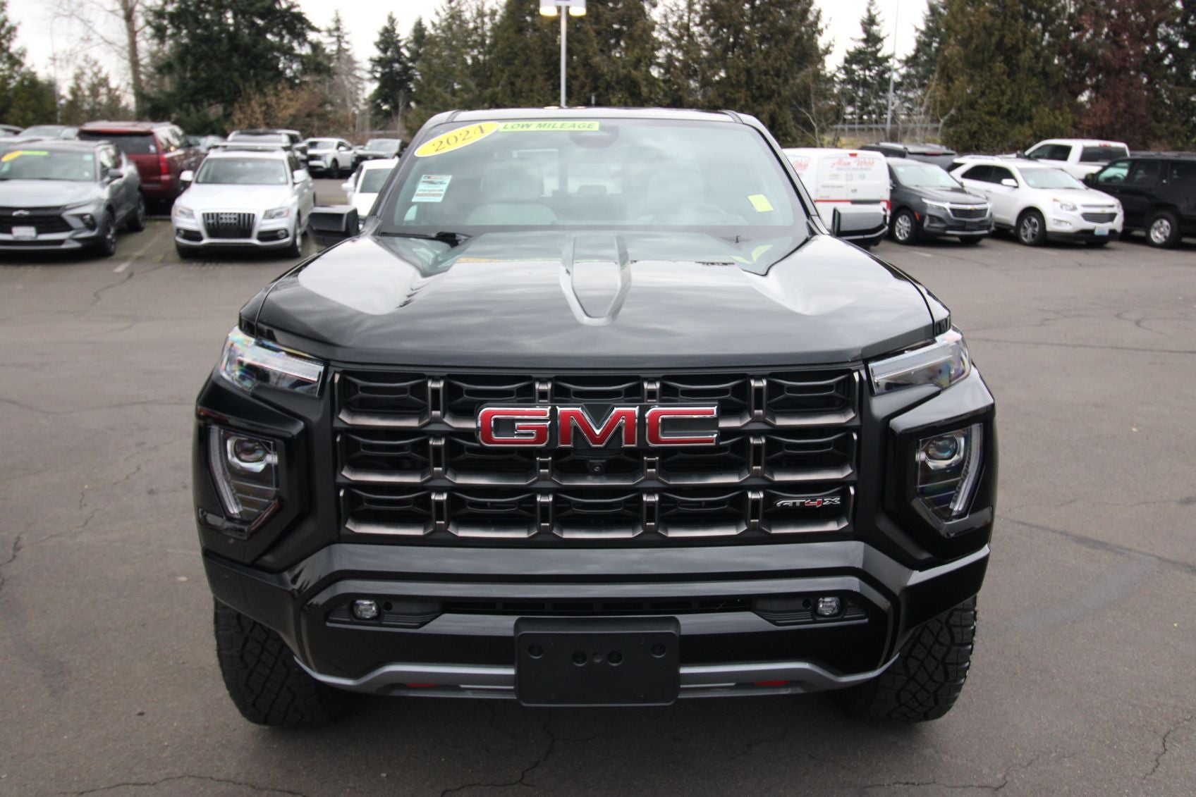2024 GMC Canyon AT4X