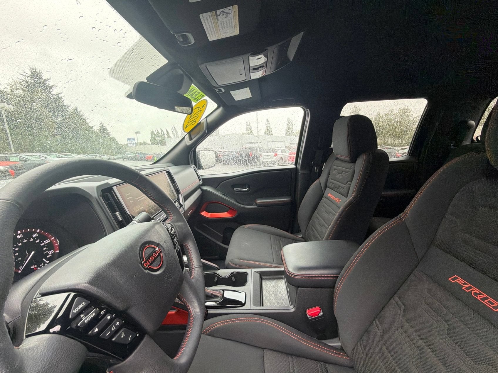 2025 Nissan Frontier Crew Cab PRO-4X 4x4