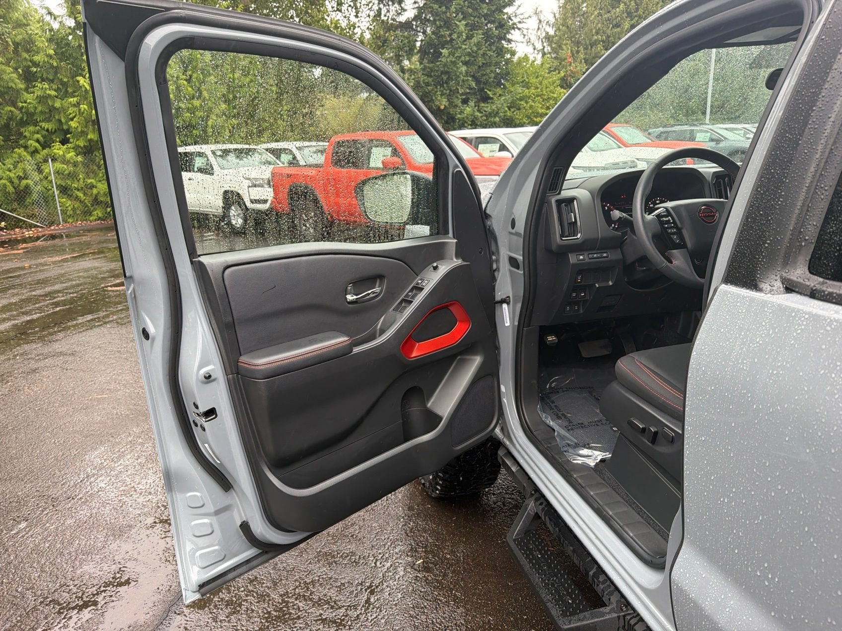 2025 Nissan Frontier Crew Cab PRO-4X 4x4