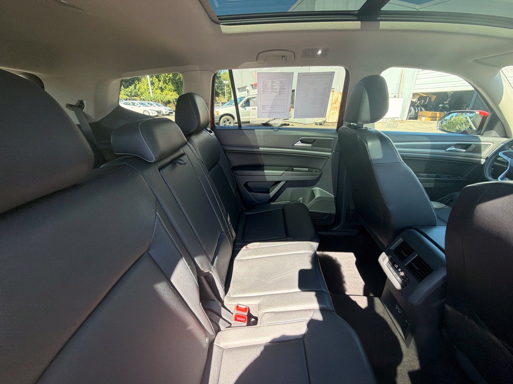 2021 Volkswagen Atlas 3.6L V6 SE w/Technology R-Line