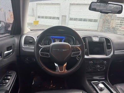 2018 Chrysler 300 Touring L