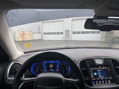 2018 Chrysler 300 Touring L