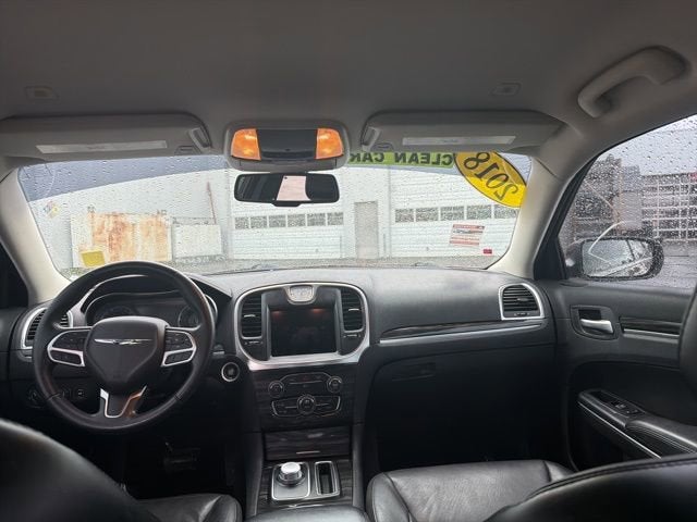 2018 Chrysler 300 Touring L