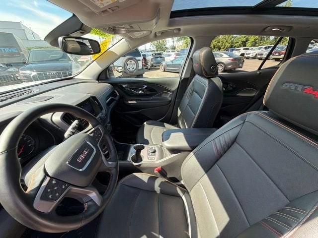 2024 GMC Terrain AT4
