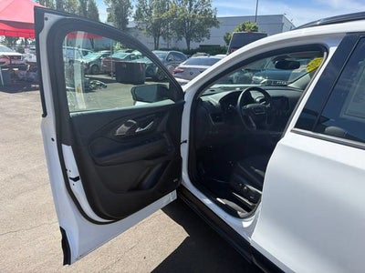 2024 GMC Terrain AT4