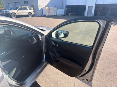 2016 Mazda Mazda3 Hatchback i Sport