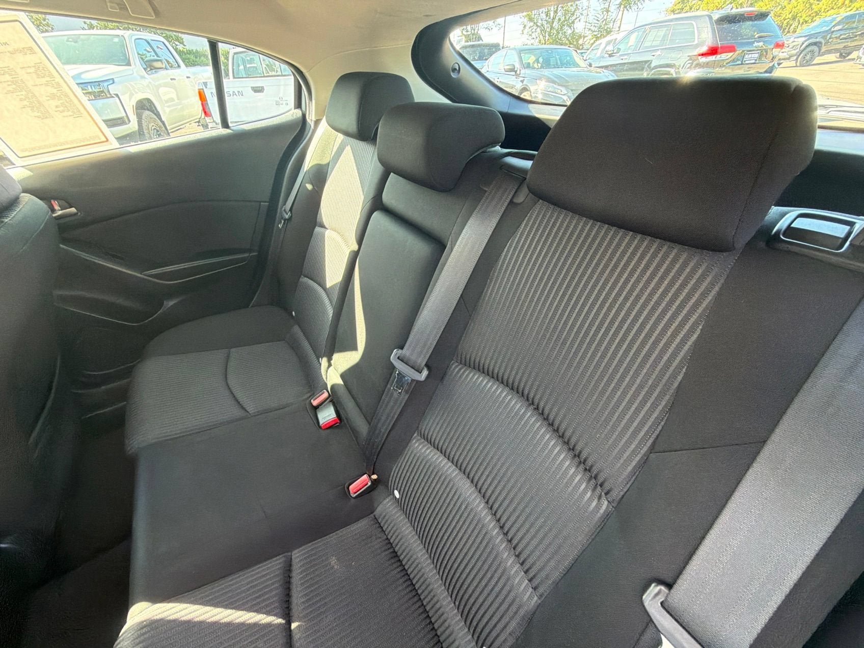 2016 Mazda Mazda3 Hatchback i Sport