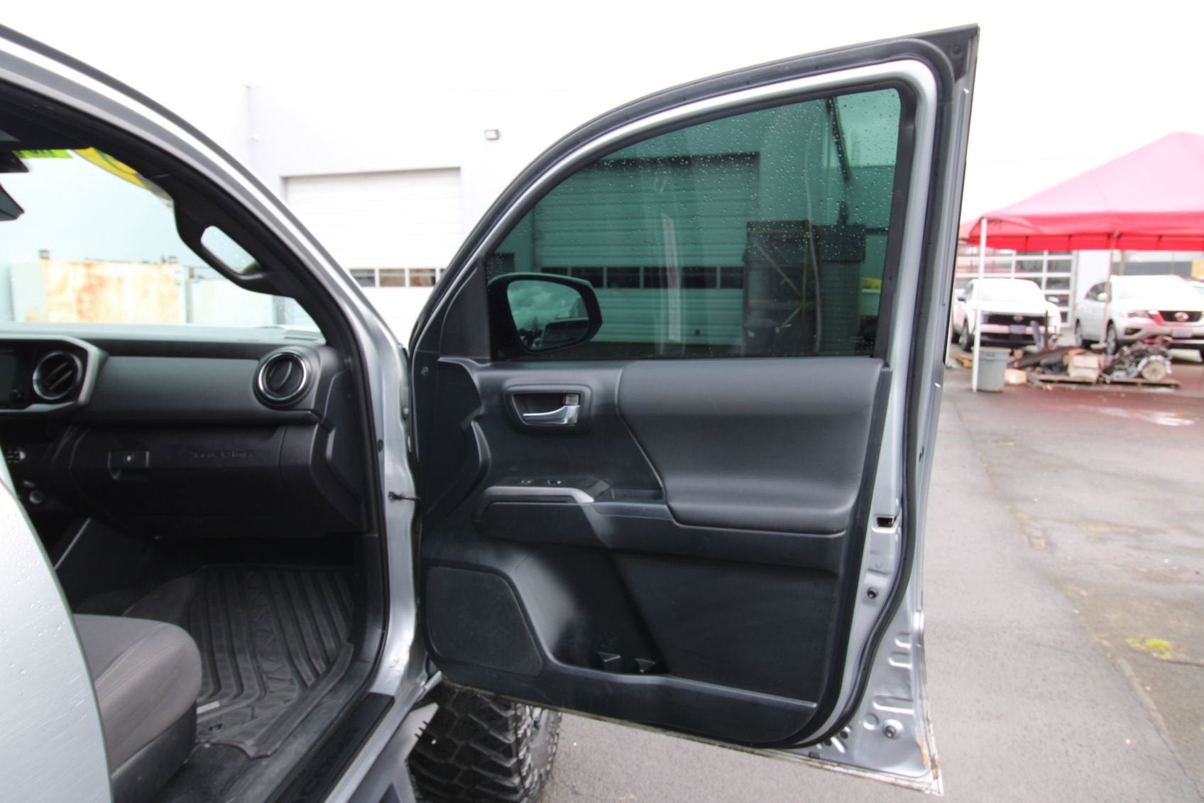 2018 Toyota Tacoma SR