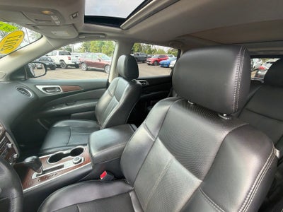 2017 Nissan Pathfinder Platinum