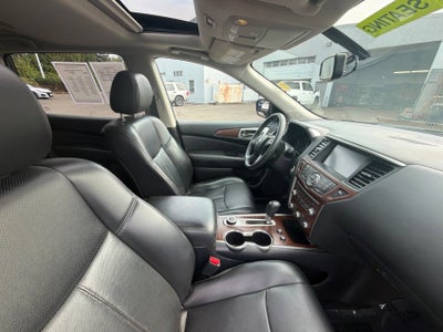 2017 Nissan Pathfinder Platinum