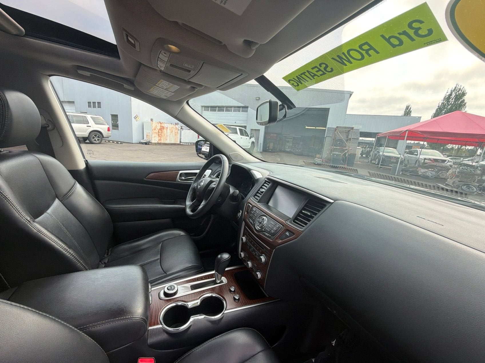 2017 Nissan Pathfinder Platinum