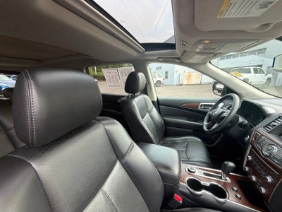 2017 Nissan Pathfinder Platinum