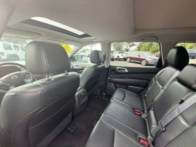 2017 Nissan Pathfinder Platinum