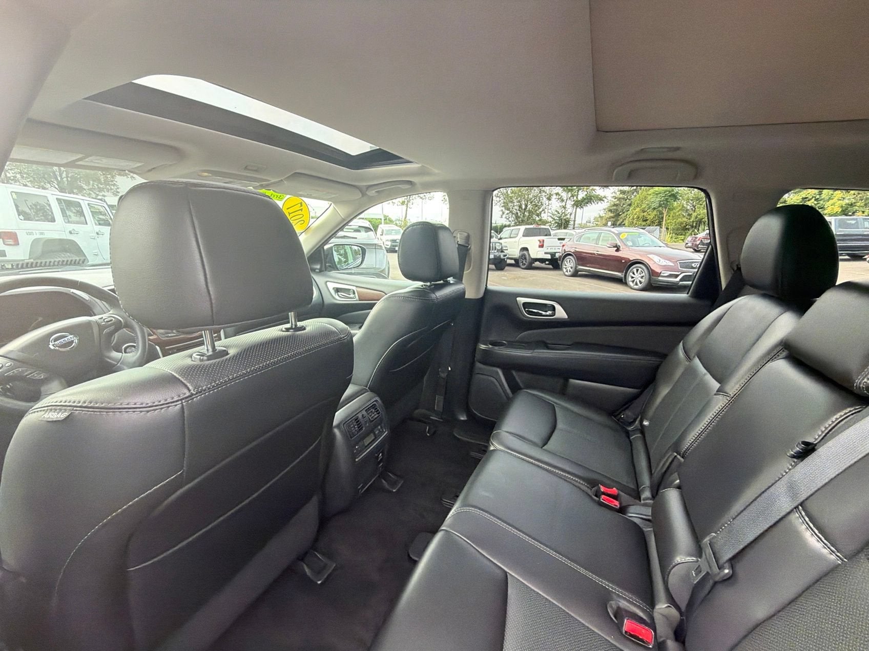 2017 Nissan Pathfinder Platinum