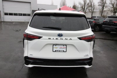 2022 Toyota Sienna XSE