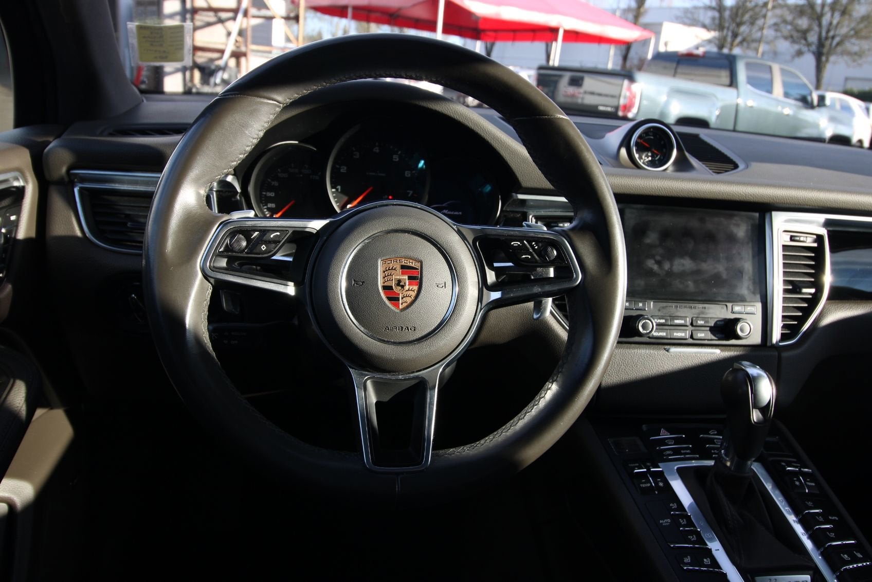 2018 Porsche Macan NA