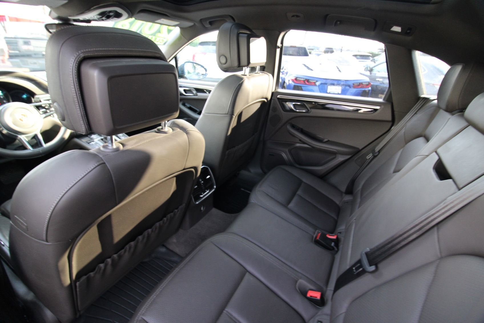 2018 Porsche Macan NA