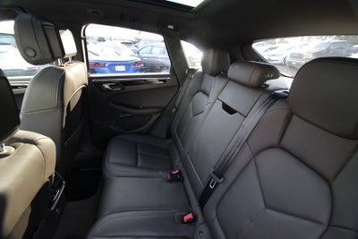 2018 Porsche Macan NA