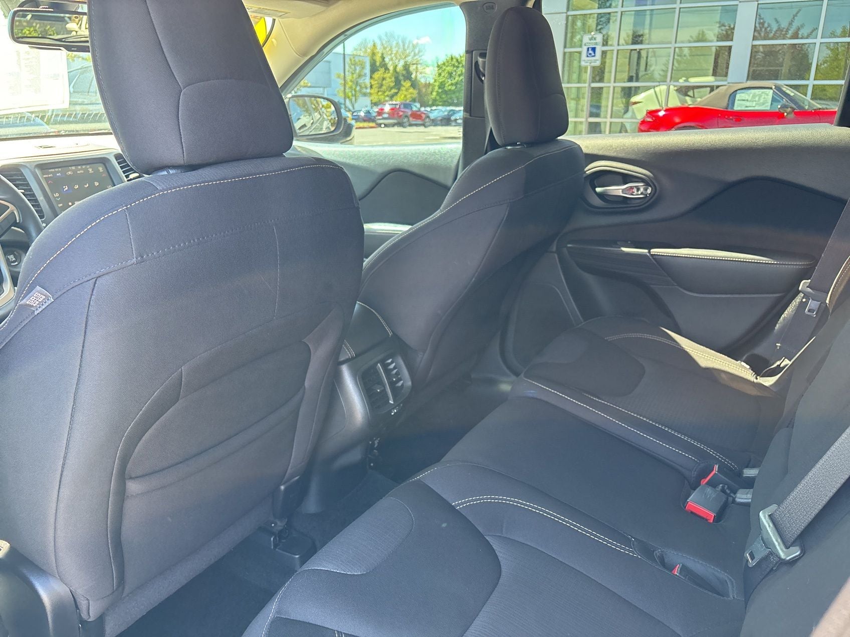 2016 Jeep Cherokee Altitude