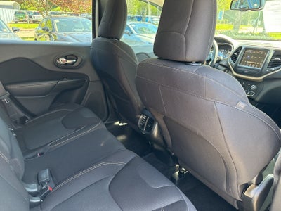 2016 Jeep Cherokee Altitude