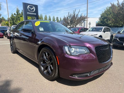 2021 Chrysler 300 Touring