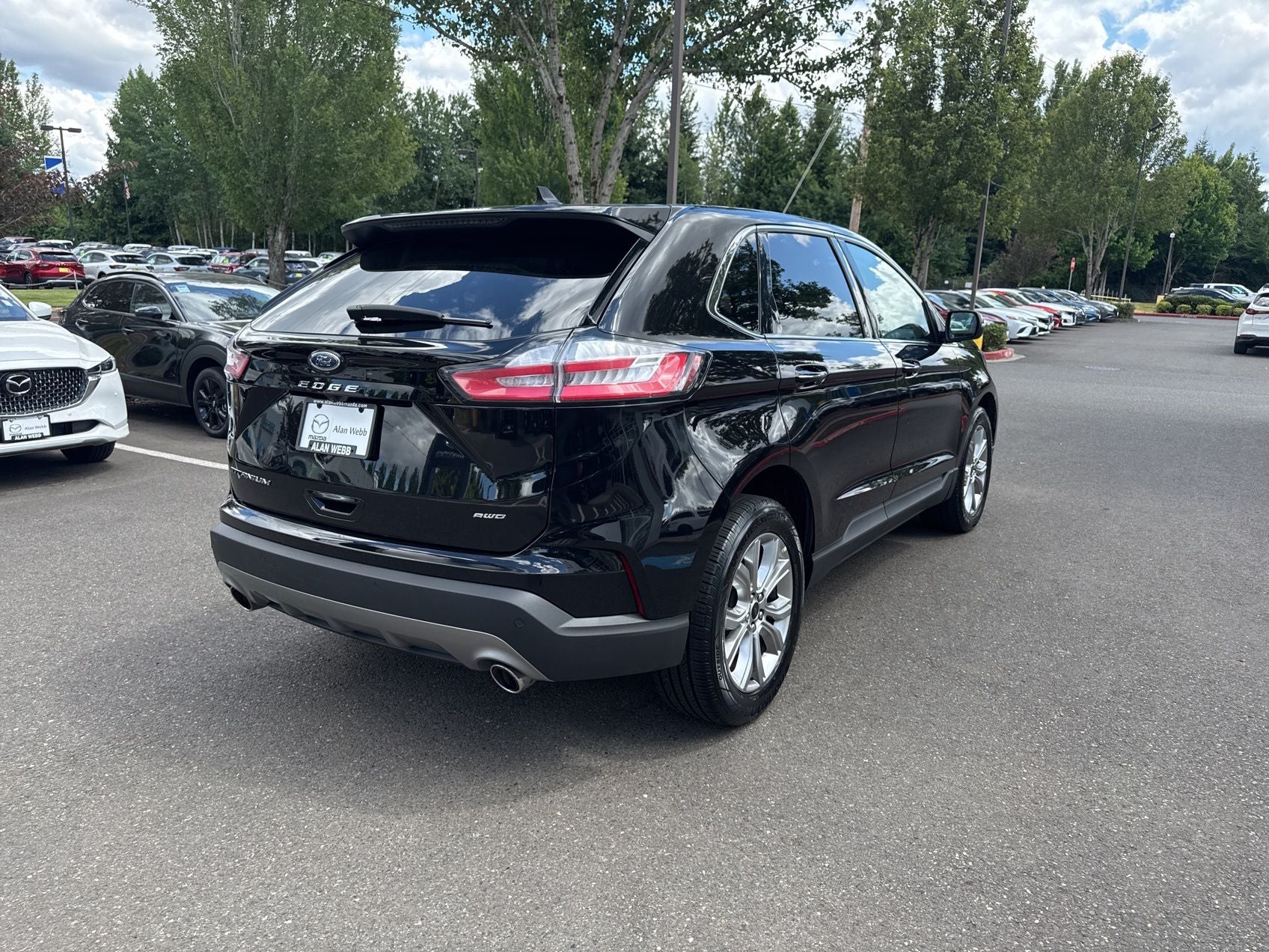 2024 Ford Edge Titanium