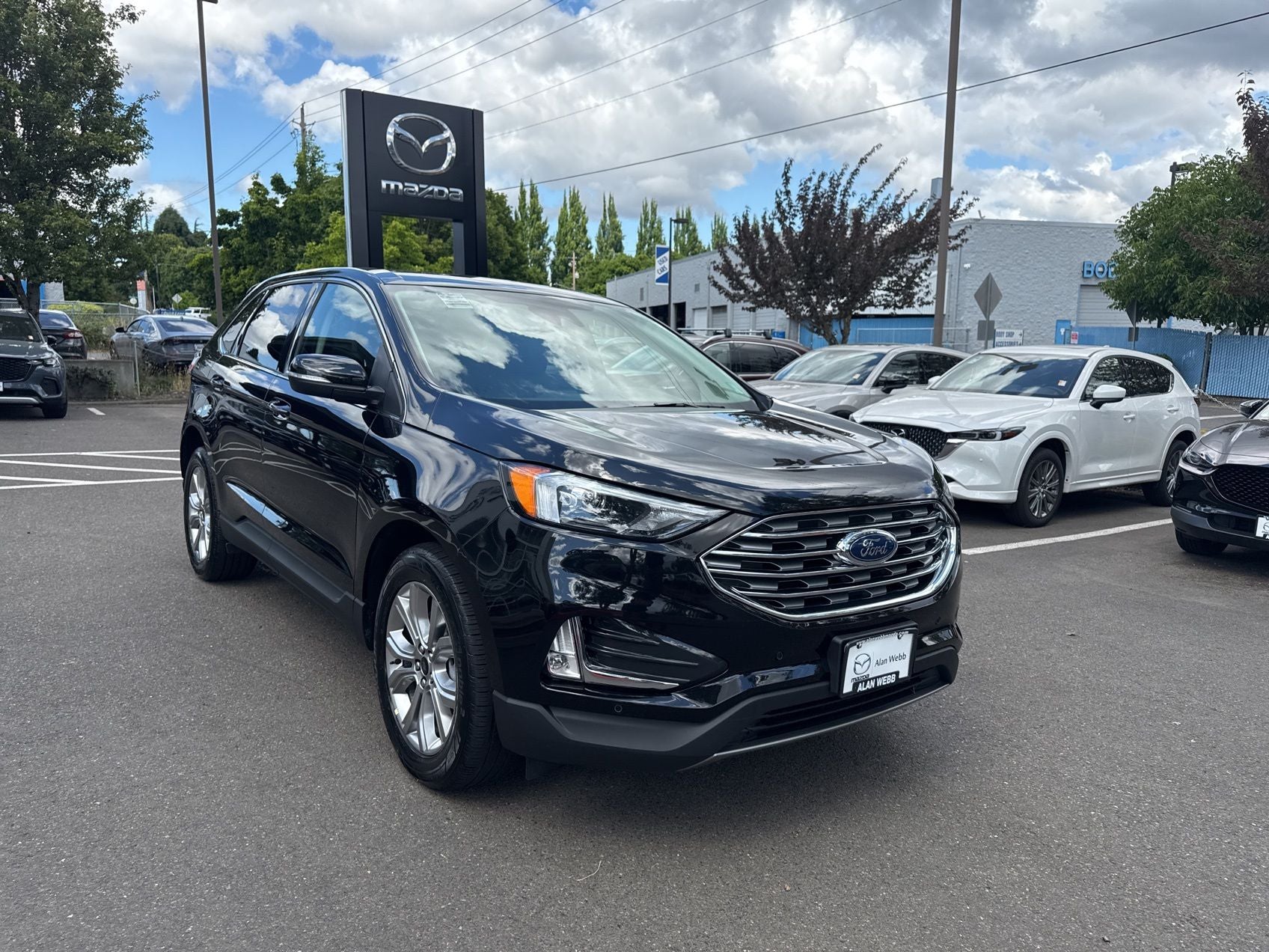2024 Ford Edge Titanium