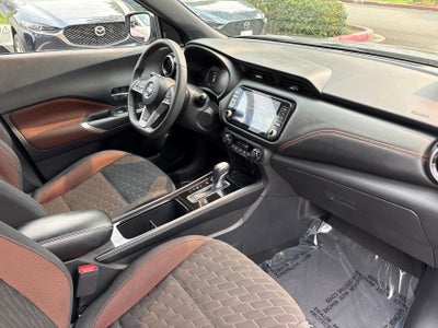 2021 Nissan Kicks SR