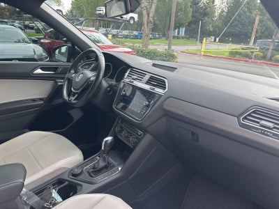 2021 Volkswagen Tiguan 2.0T SE R-Line Black