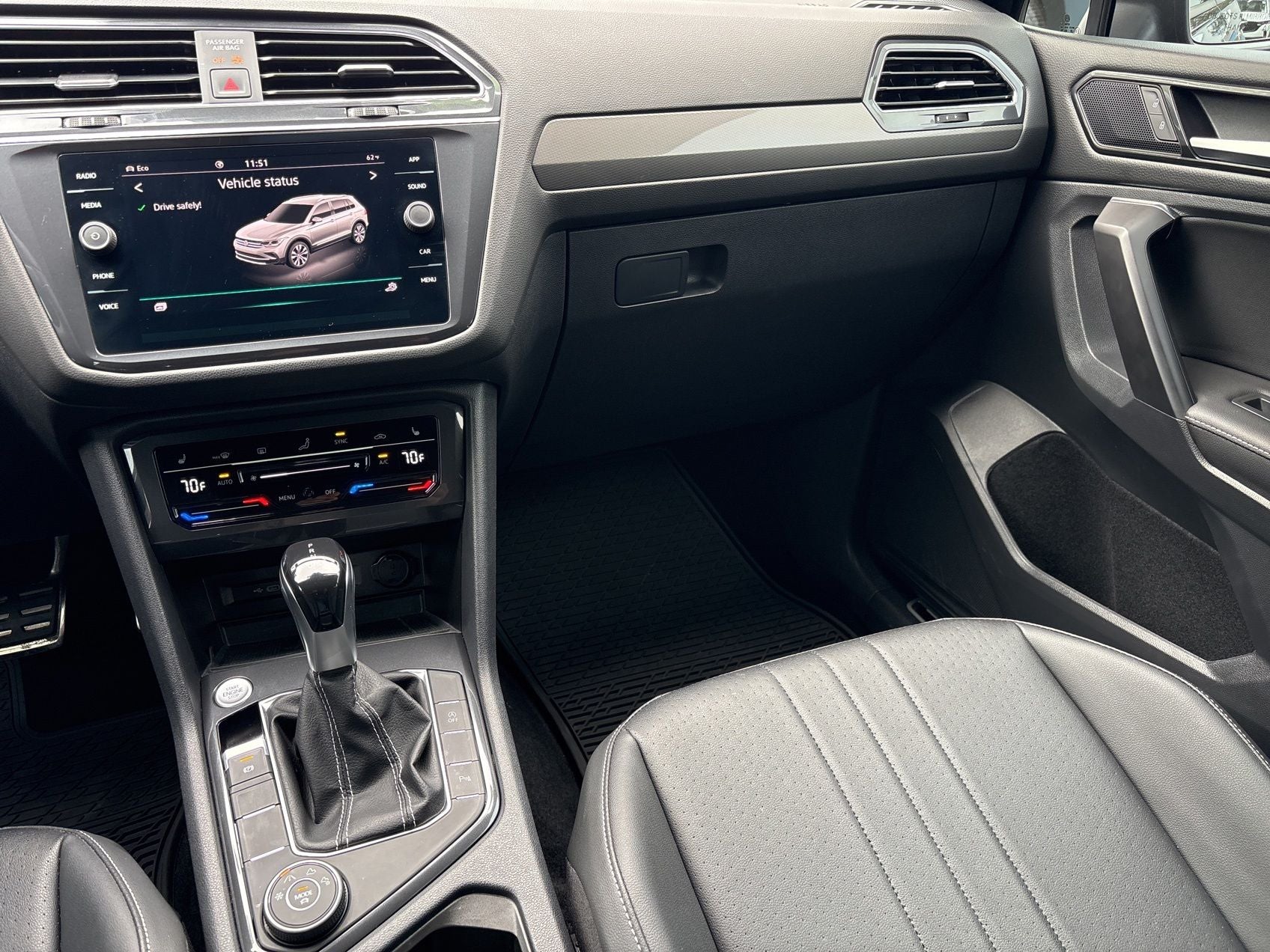 2023 Volkswagen Tiguan 2.0T SE R-Line Black