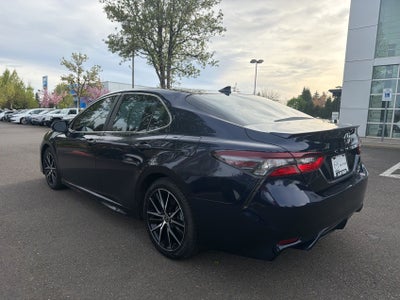 2022 Toyota Camry SE