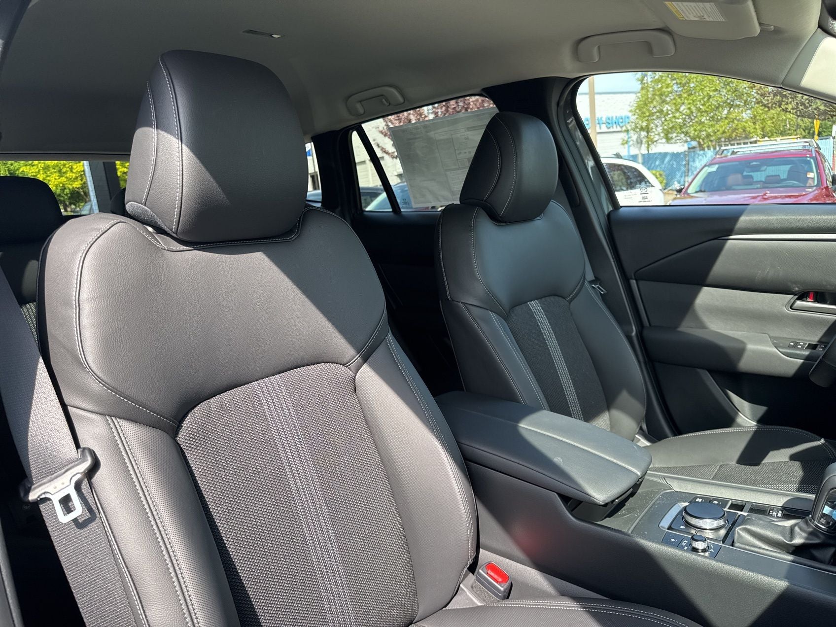 2025 Mazda Mazda CX-50 2.5 S Preferred Package