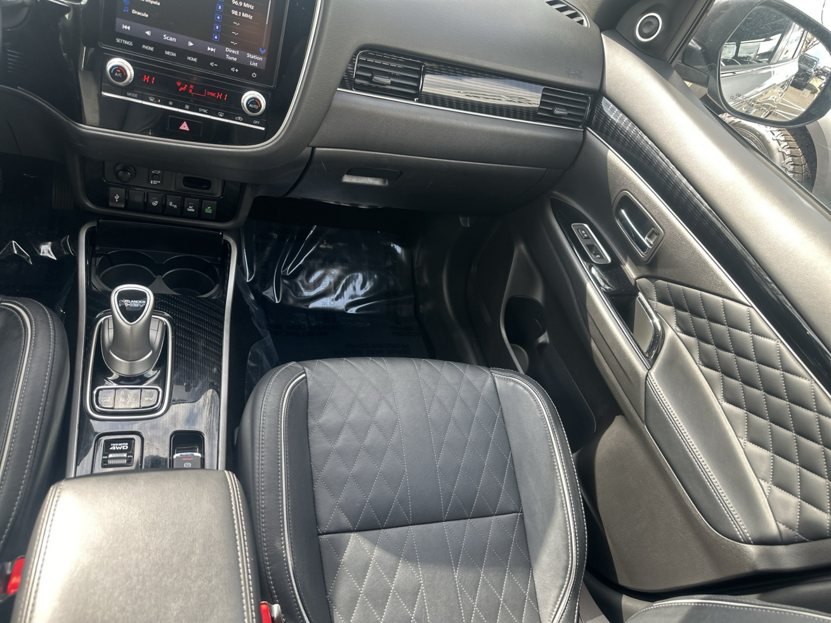 2022 Mitsubishi Outlander PHEV SEL