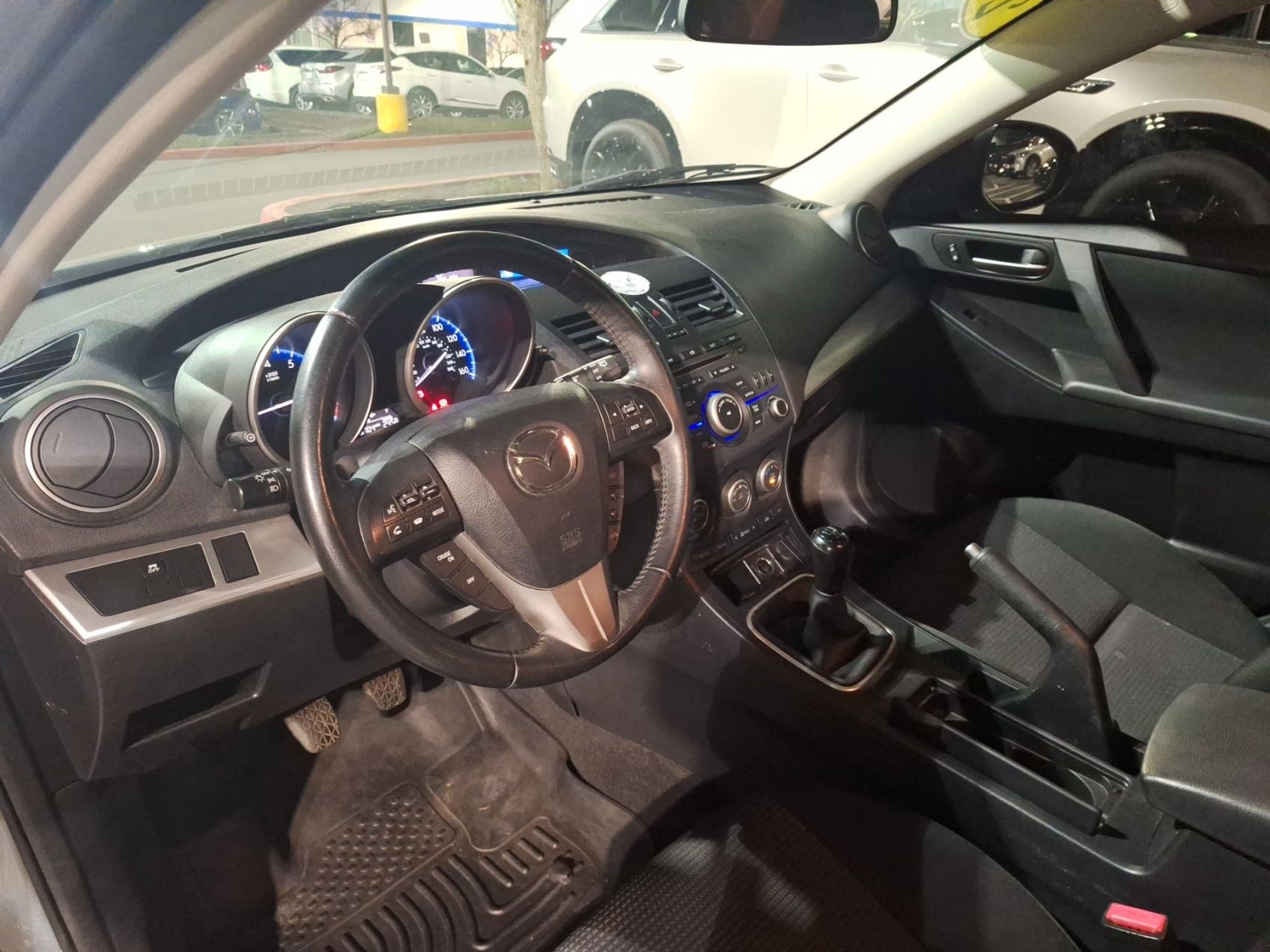 2013 Mazda Mazda3 i Touring