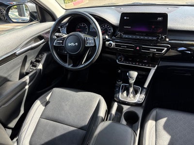 2022 Kia Seltos EX