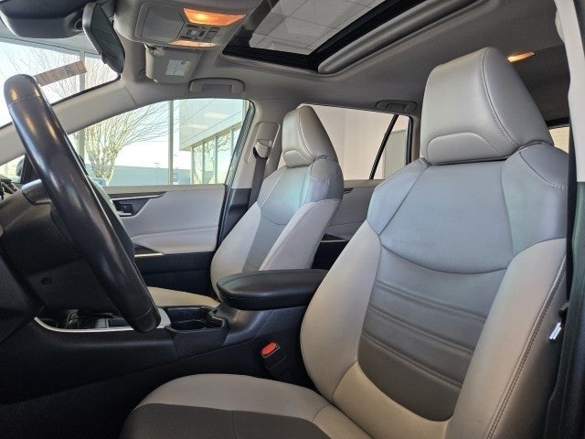 2019 Toyota RAV4 XLE Premium