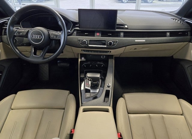 2022 Audi A4 Sedan S line Premium Plus