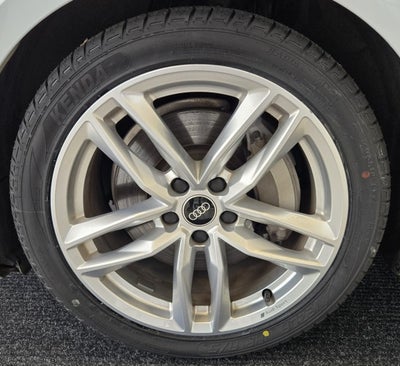 2022 Audi A4 Sedan S line Premium Plus