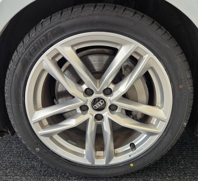 2022 Audi A4 Sedan S line Premium Plus