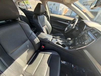 2023 Nissan Maxima SV
