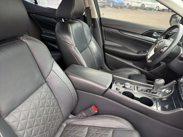 2021 Nissan Maxima Platinum