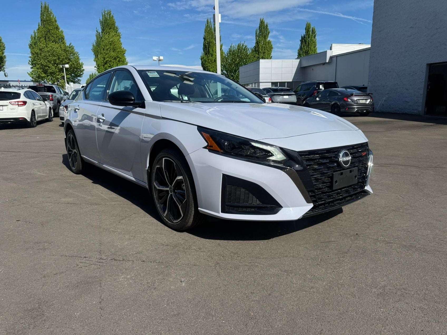 2025 Nissan Altima 2.5 SR