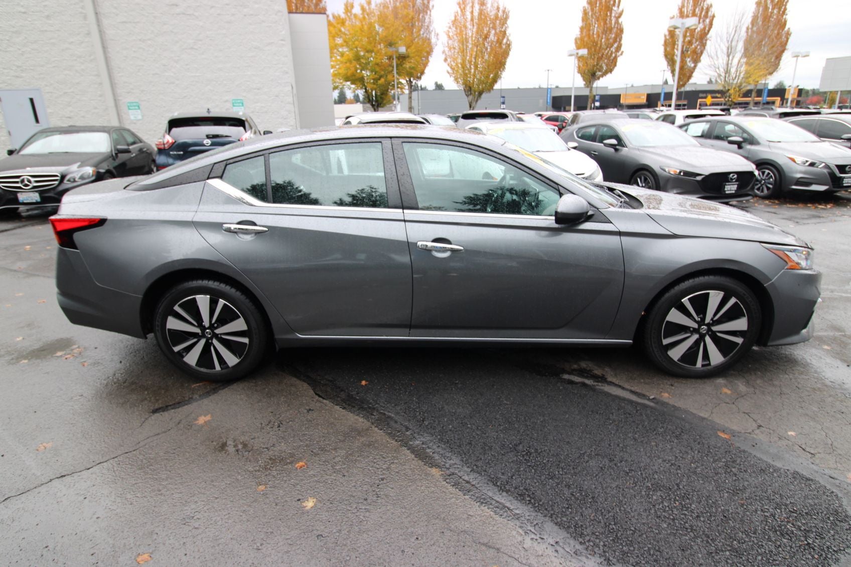 2021 Nissan Altima 2.5 SV